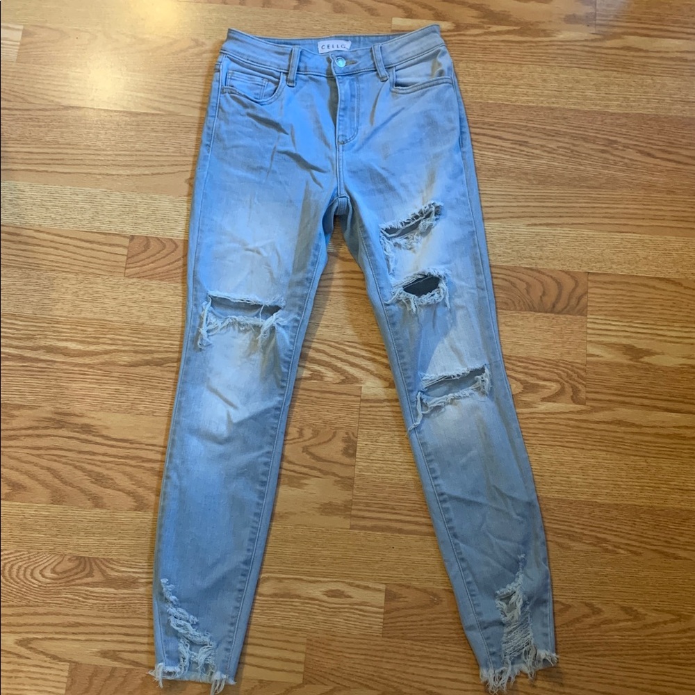 Distressed Light Blue Jeans